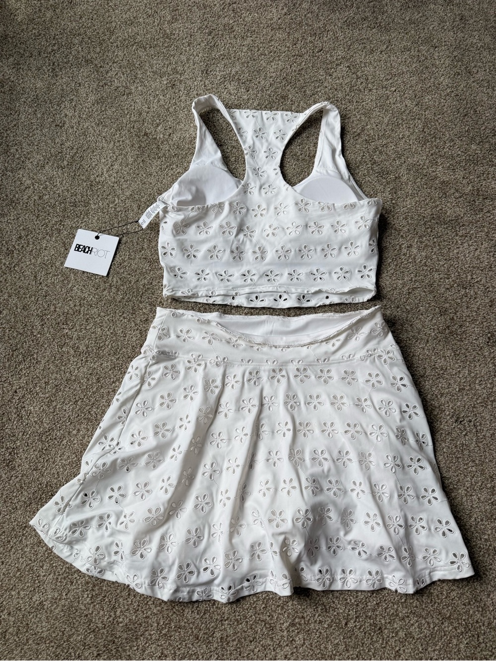 BEACH RIOT trixie eyelet magnolia skirt & yara magnolia top WHITE set - Picture 5 of 5